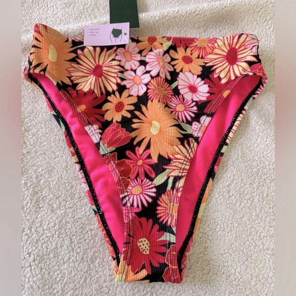 NWT Wild Fable “wild child” bikini bottom XXS. High leg, high waist and “cheeky” - Picture 1 of 10